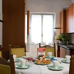 Apartment House Bonifacio *