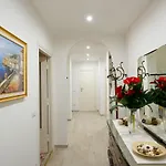 Apartment House Bonifacio *