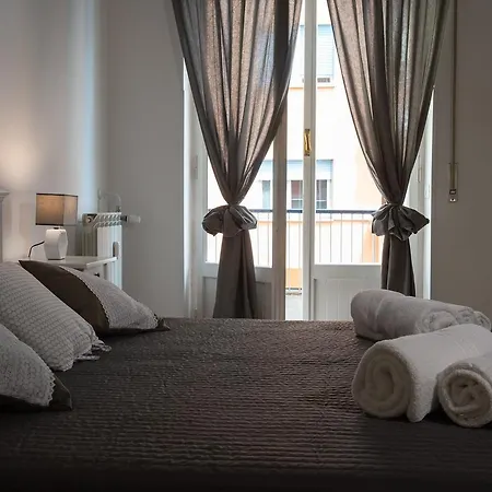 Apartment House Bonifacio