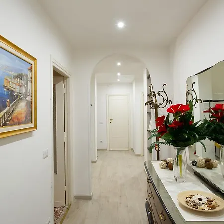 아파트 House Bonifacio *