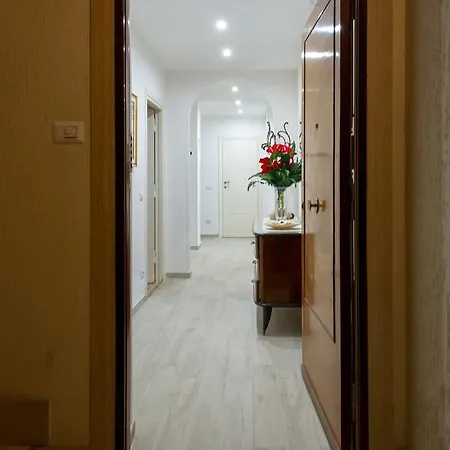 House Bonifacio Rome